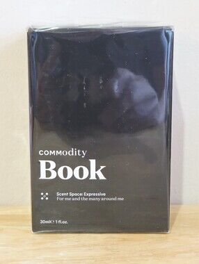 Commodity Book Scent Space: Expressive Perfume
